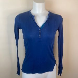 Indigo Palms/Tommy Bahama Henley Top